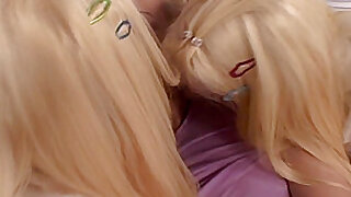 Milton Twins Threesome Lesbian Fingering